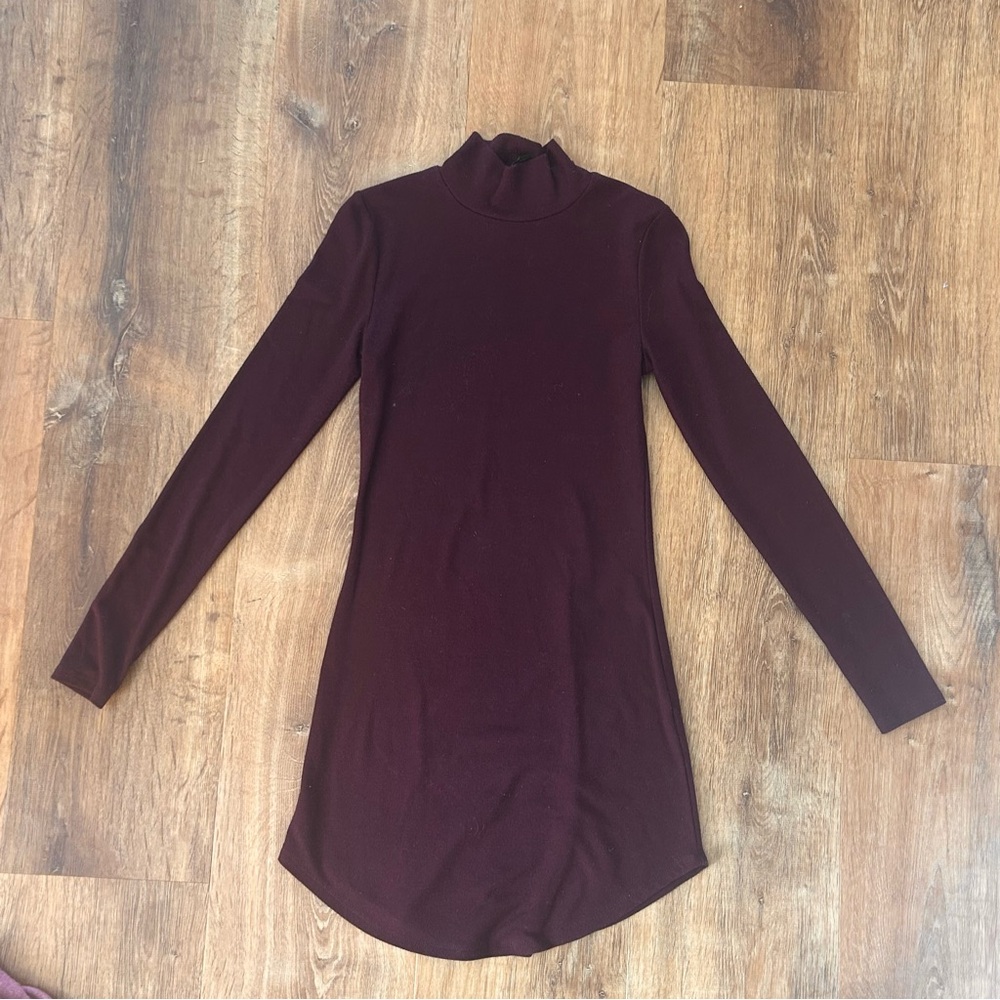 maroon long sleeve turtleneck dress!